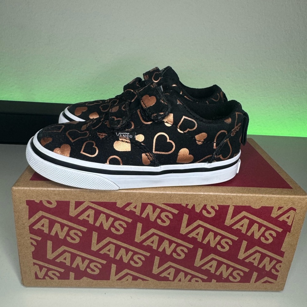 Vans Doheny Sneaker with Black/Rose Gold Heart Print for Toddler girl